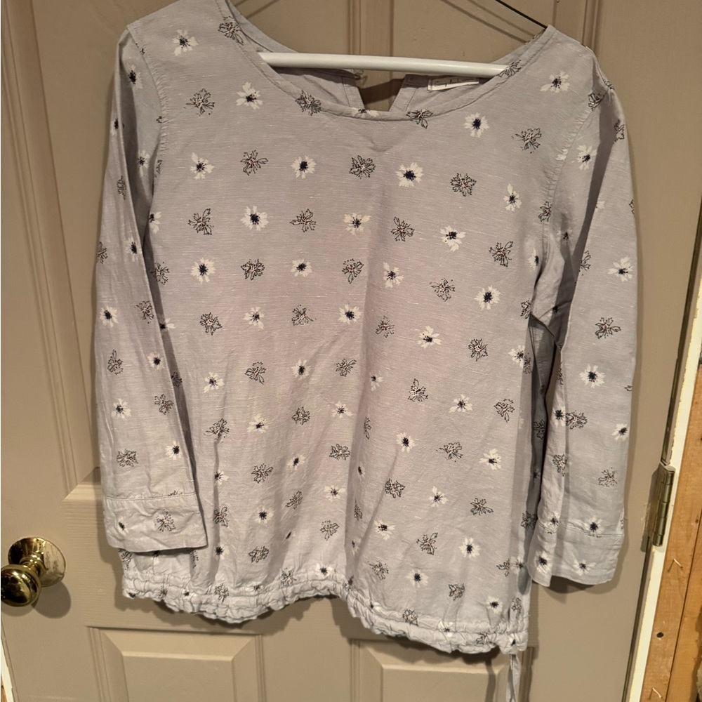 Floral Top - Gray
